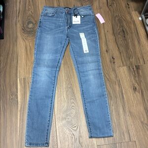 NEW Nanette Lepore HW Gramercy Skinny Jeans size 2
